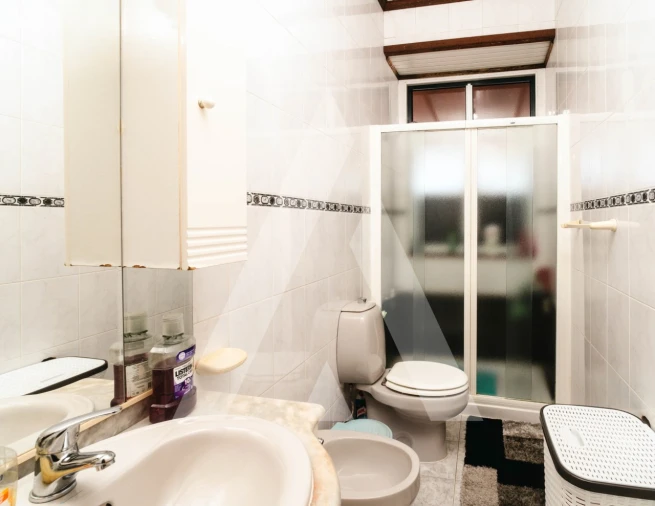 Moradia T3 para Venda em Lavegadas Foto 16