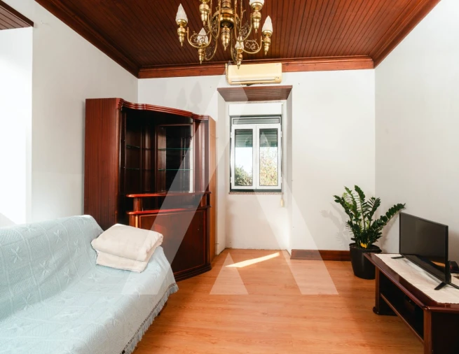 Moradia T3 para Venda em Lavegadas Foto 3