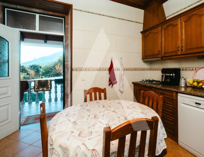 Moradia T3 para Venda em Lavegadas Foto 14