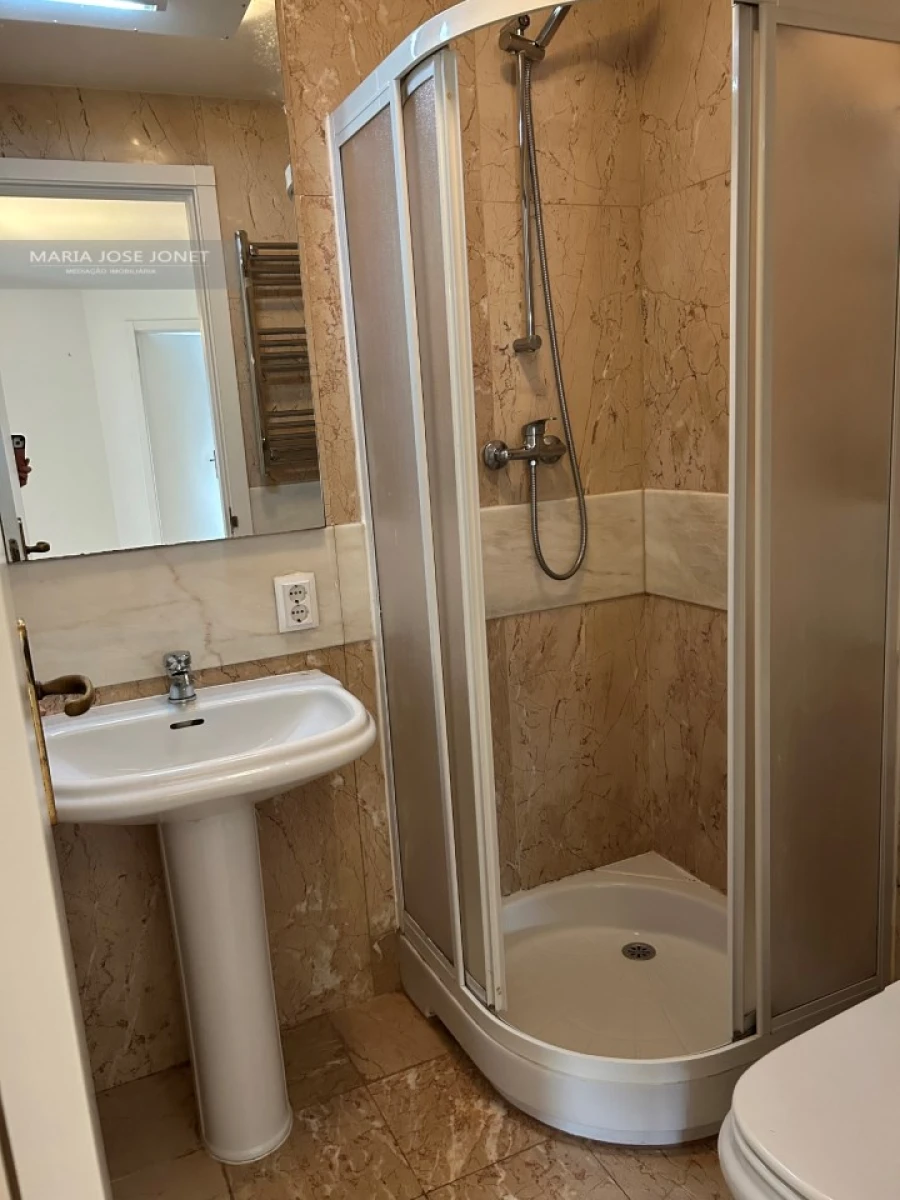 Apartamento T2 para Venda em Cascais e Estoril Foto 12