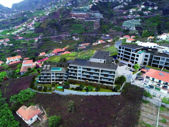 Apartamento T2 para Venda em Estreito de Camara de Lobos Foto 8