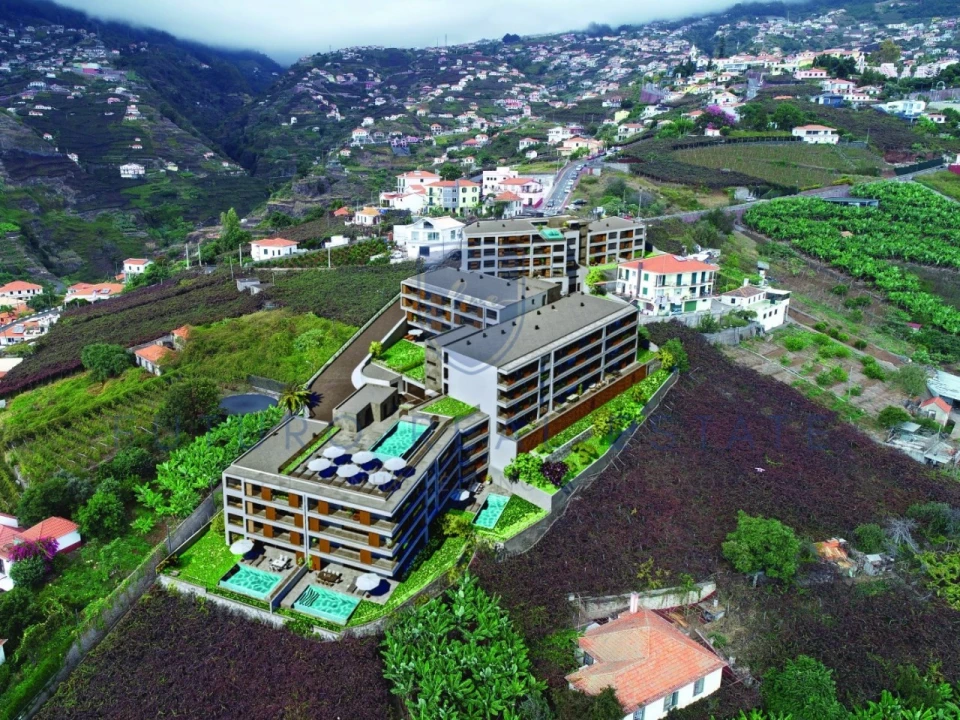 Apartamento T1 para Venda em Estreito de Camara de Lobos Foto 2