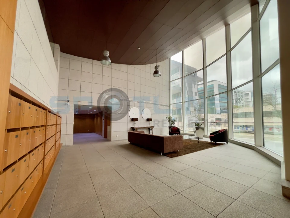 Apartamento T2 para Venda em Parque das Nações Foto 49