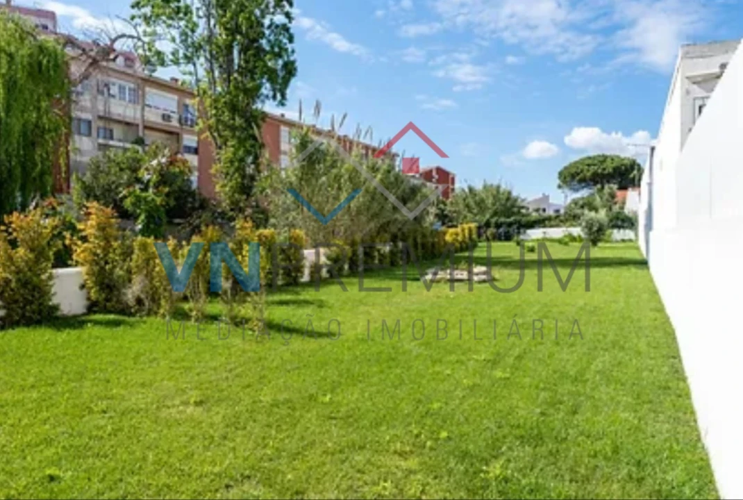 Moradia T4 para Venda em Carcavelos e Parede Foto 7