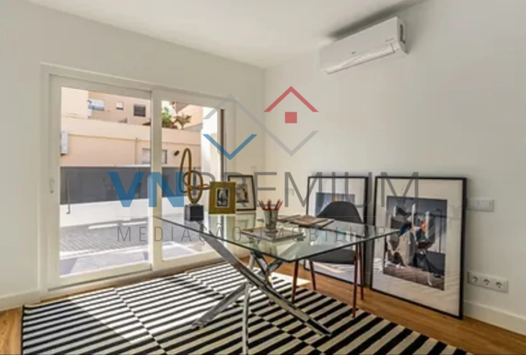 Moradia T4 para Venda em Carcavelos e Parede Foto 16