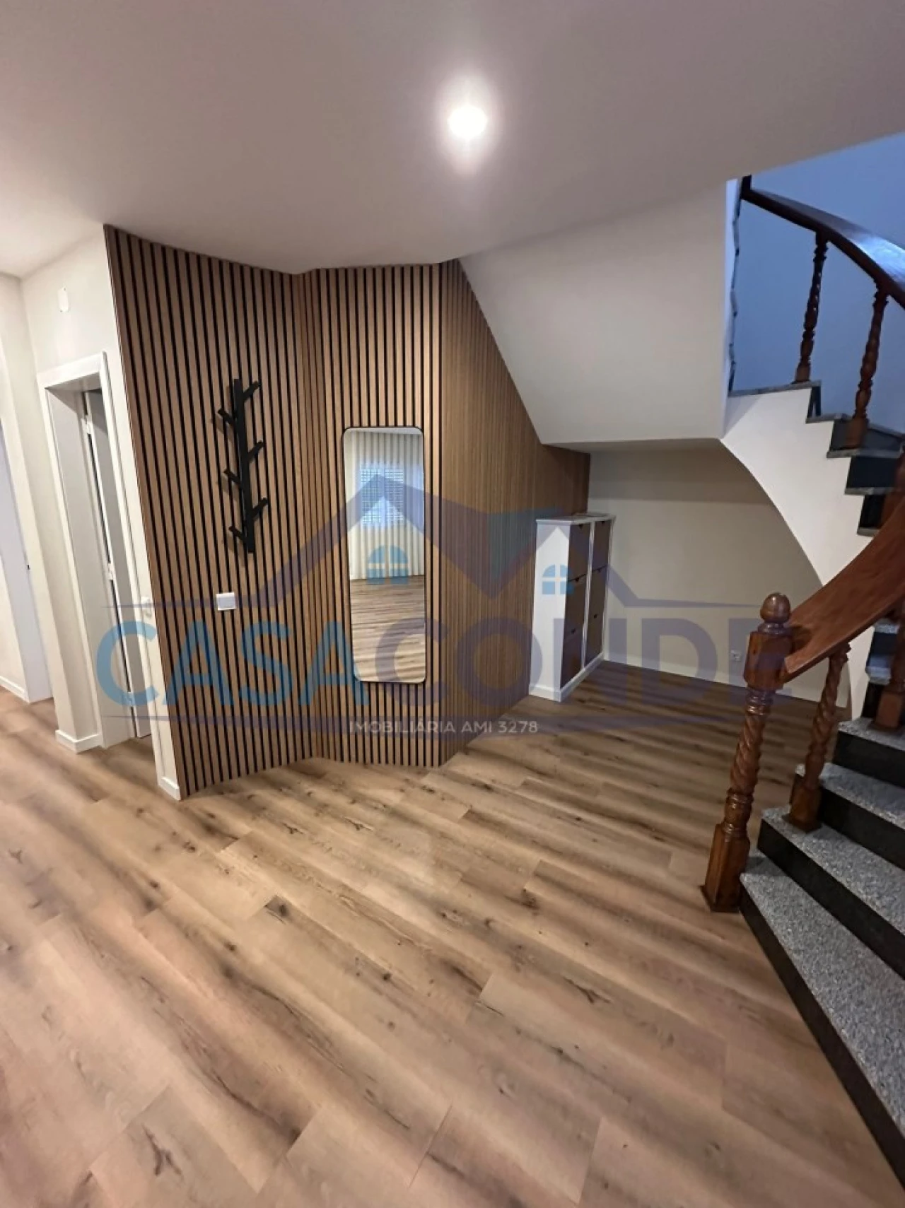 Moradia T4 para Venda em Fernao Ferro Foto 2