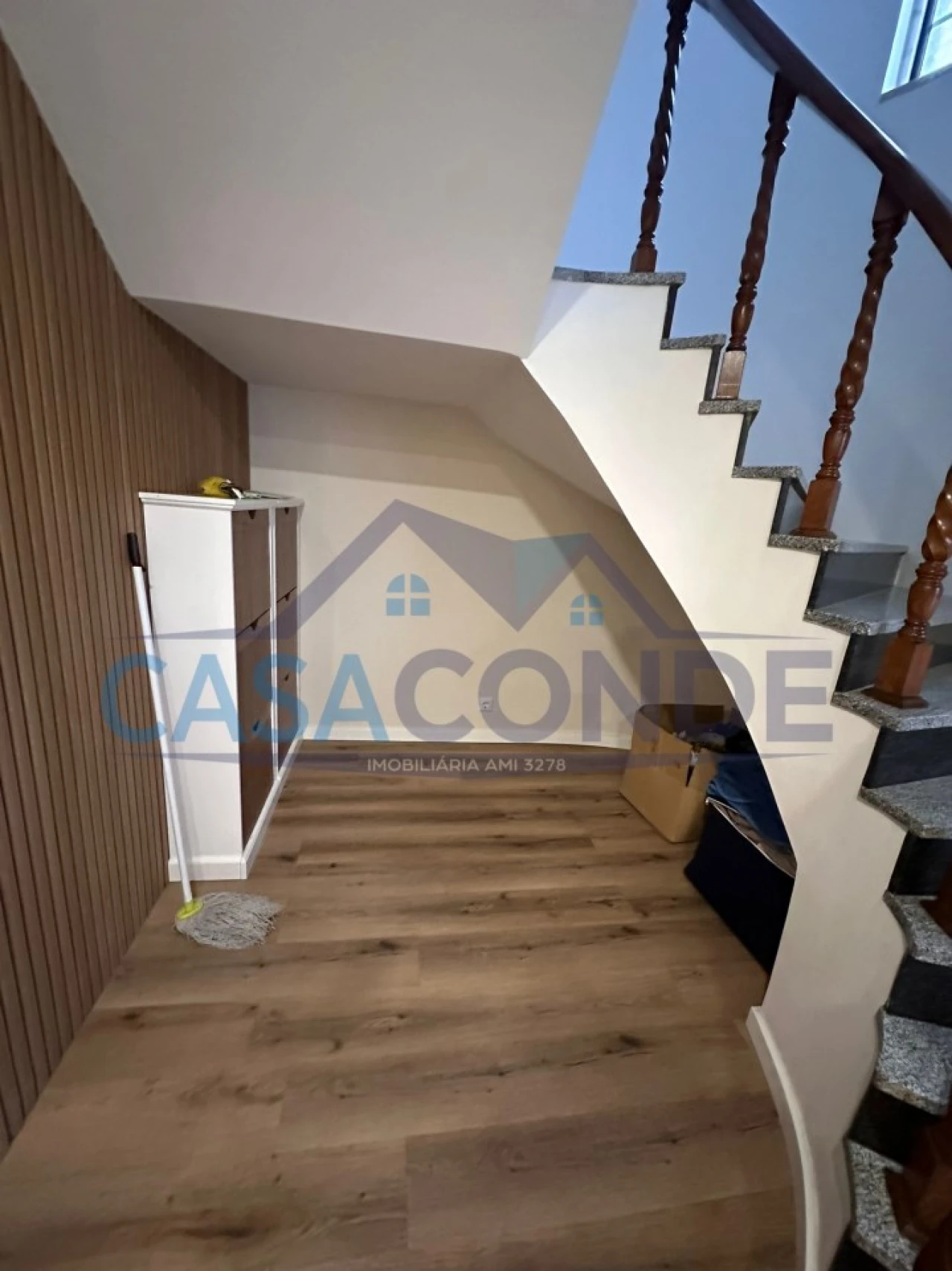 Moradia T4 para Venda em Fernao Ferro Foto 7