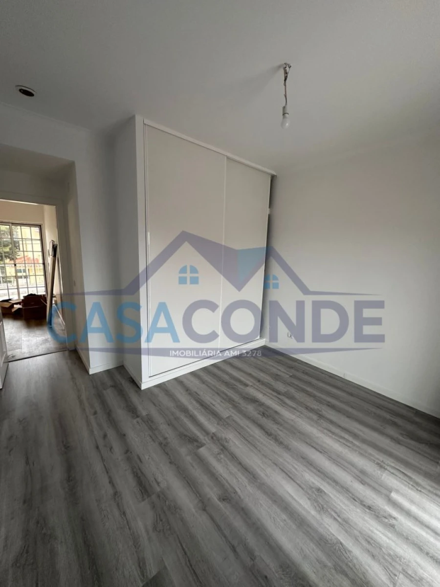 Moradia T4 para Venda em Fernao Ferro Foto 16