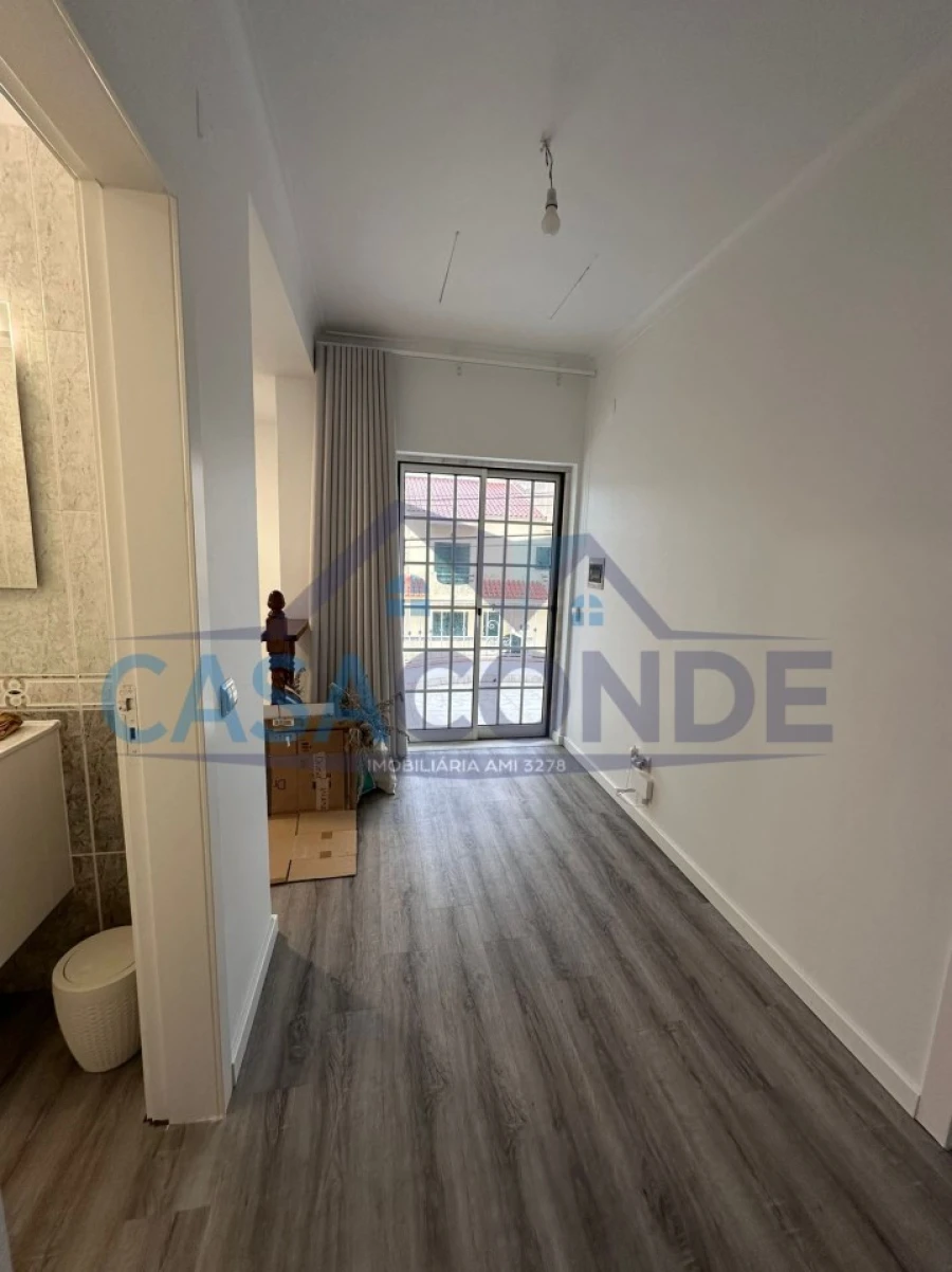 Moradia T4 para Venda em Fernao Ferro Foto 19