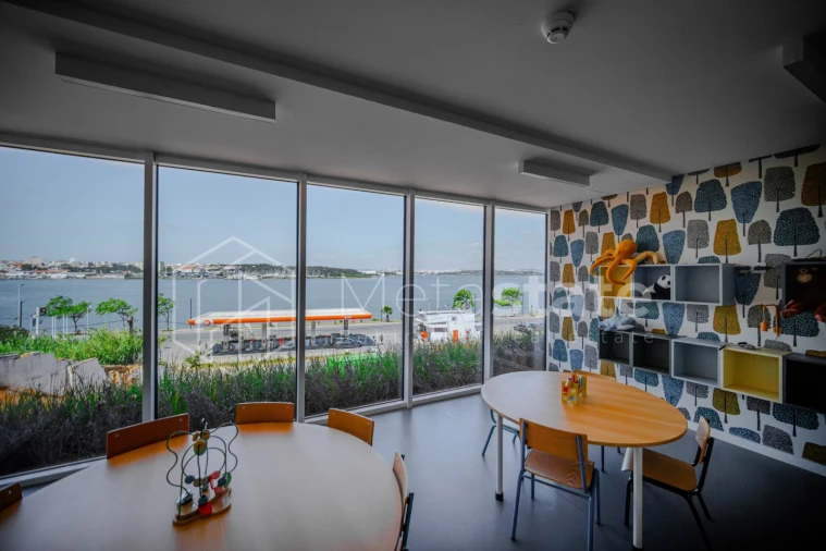 Apartamento T3 para Venda em Seixal, Arrentela e Aldeia de Paio Pires Foto 11