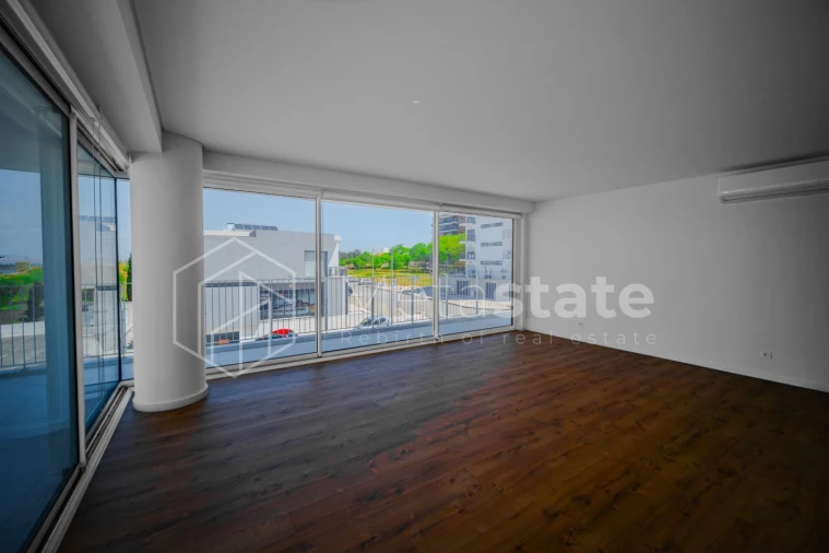 Apartamento T3 para Venda em Seixal, Arrentela e Aldeia de Paio Pires Foto 16