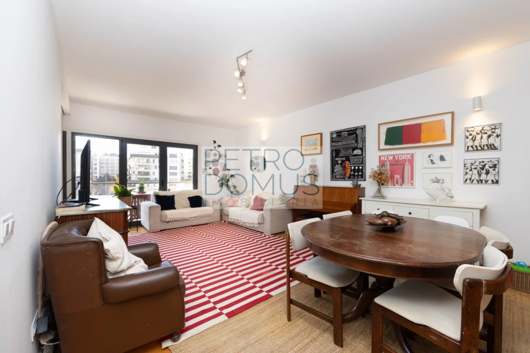 Apartamento T3 para Venda em Seixal, Arrentela e Aldeia de Paio Pires Foto 4