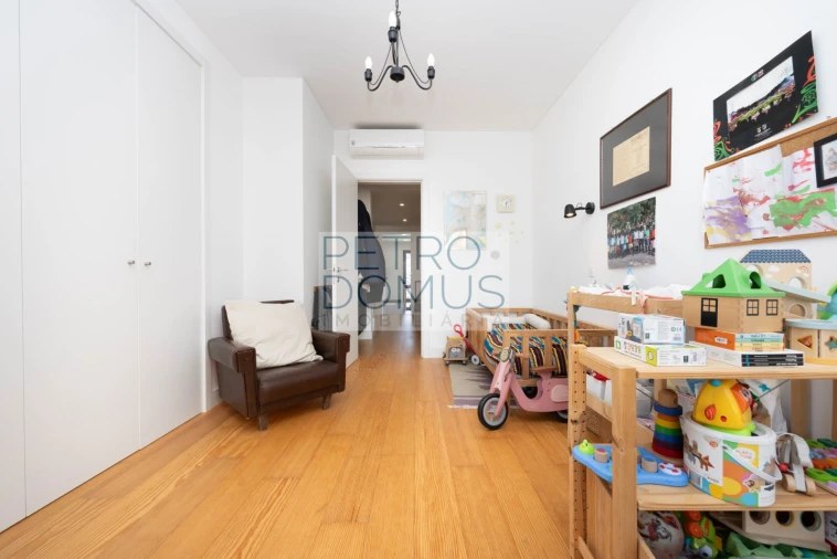 Apartamento T3 para Venda em Seixal, Arrentela e Aldeia de Paio Pires Foto 19