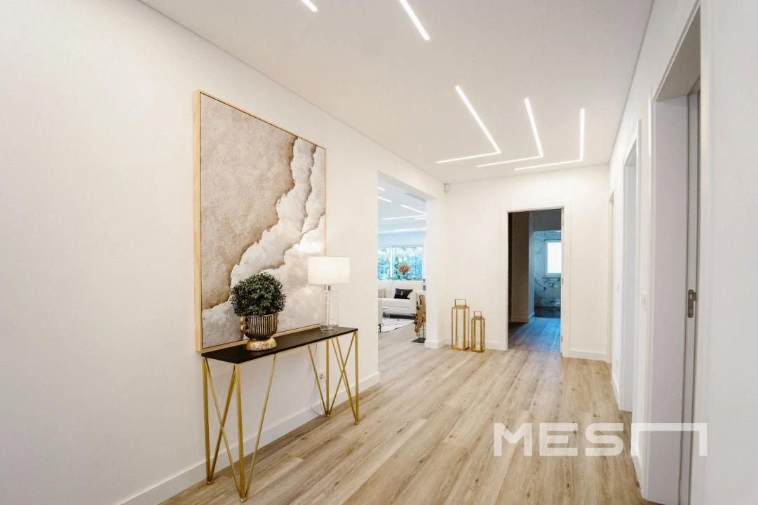 Moradia T4 para Venda em Charneca de Caparica e Sobreda Foto 18