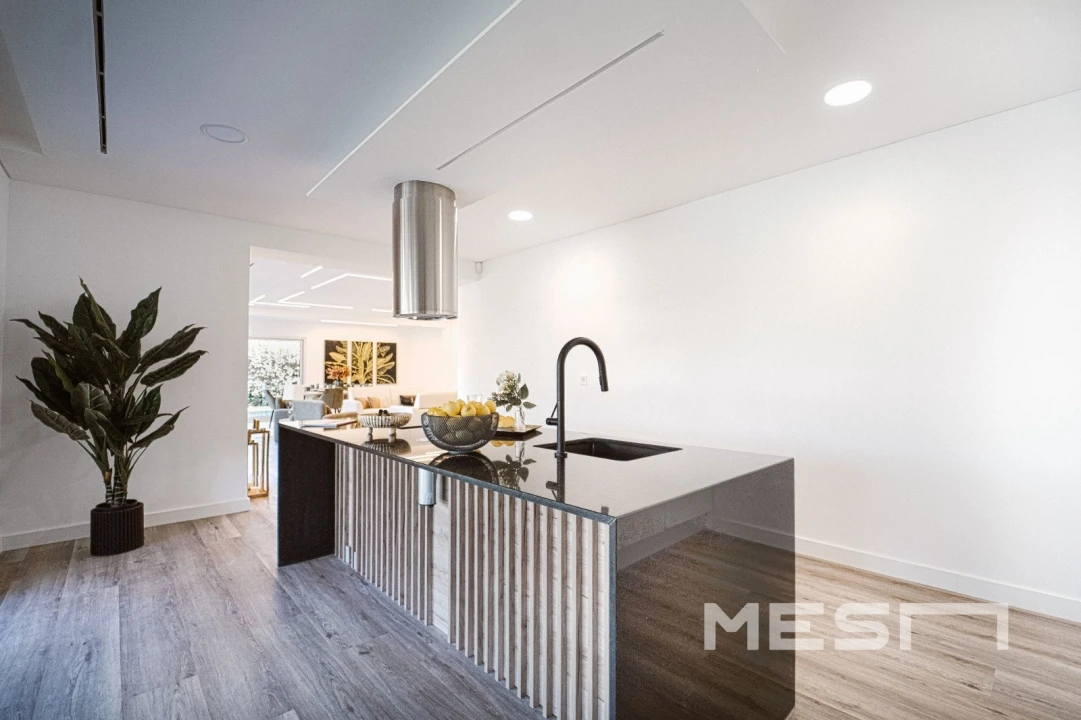 Moradia T4 para Venda em Charneca de Caparica e Sobreda Foto 16