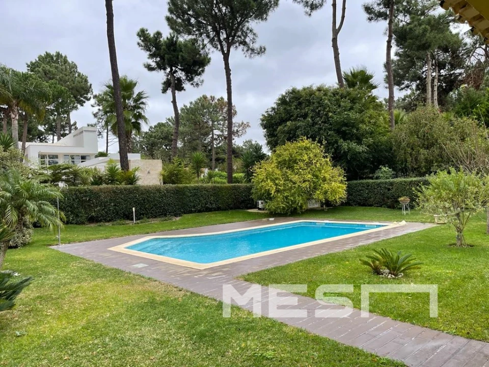 Moradia T4 para Venda em Charneca de Caparica e Sobreda Foto 1