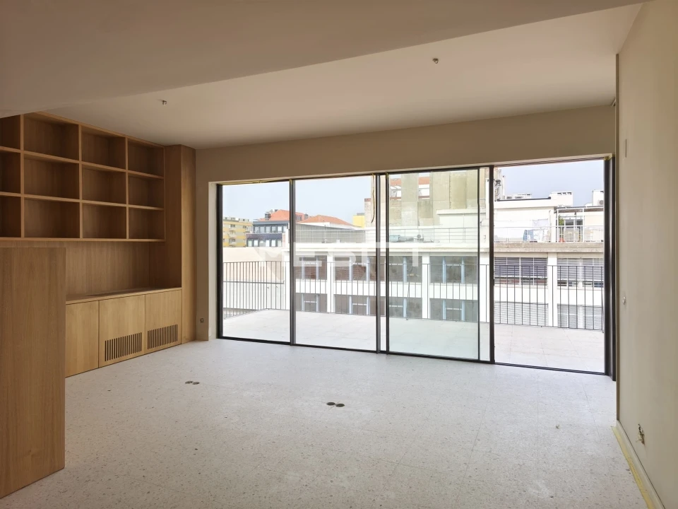 Apartamento T2 para Venda em Alvalade Foto 36