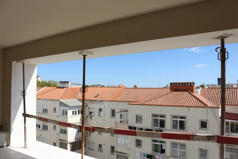 Apartamento T3 para Venda em Alvalade Foto 17