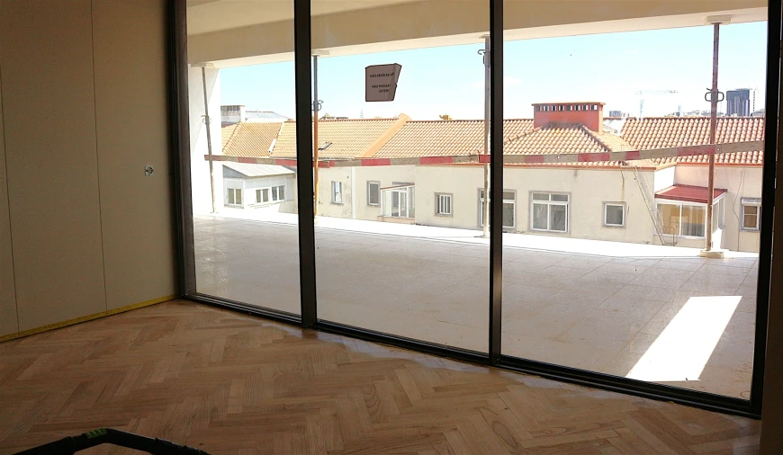 Apartamento T3 para Venda em Alvalade Foto 12