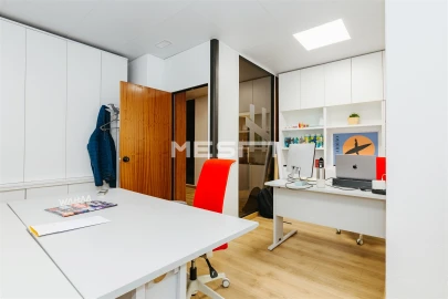 Escritório para Arrendamento em Lumiar