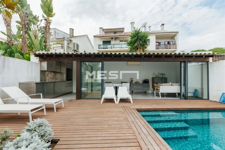 Moradia T4 para Venda em Alvalade Foto 1