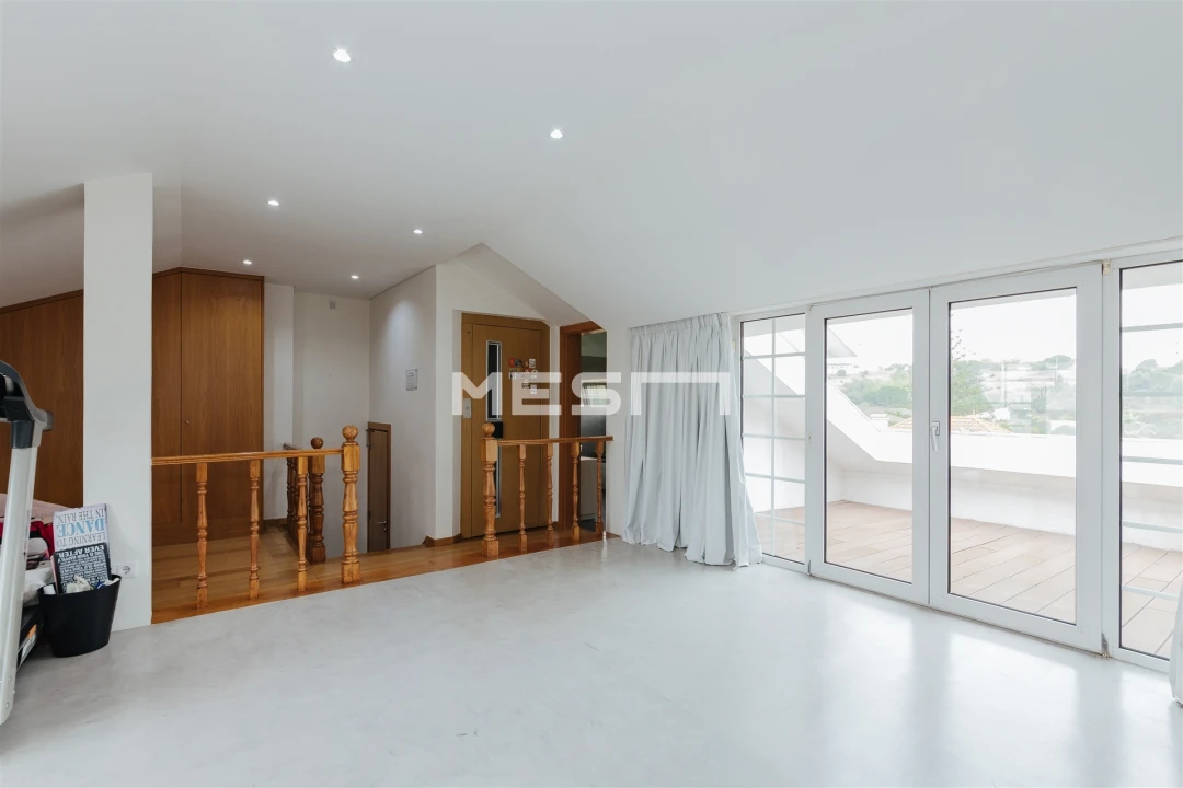 Moradia T4 para Venda em Alvalade Foto 23