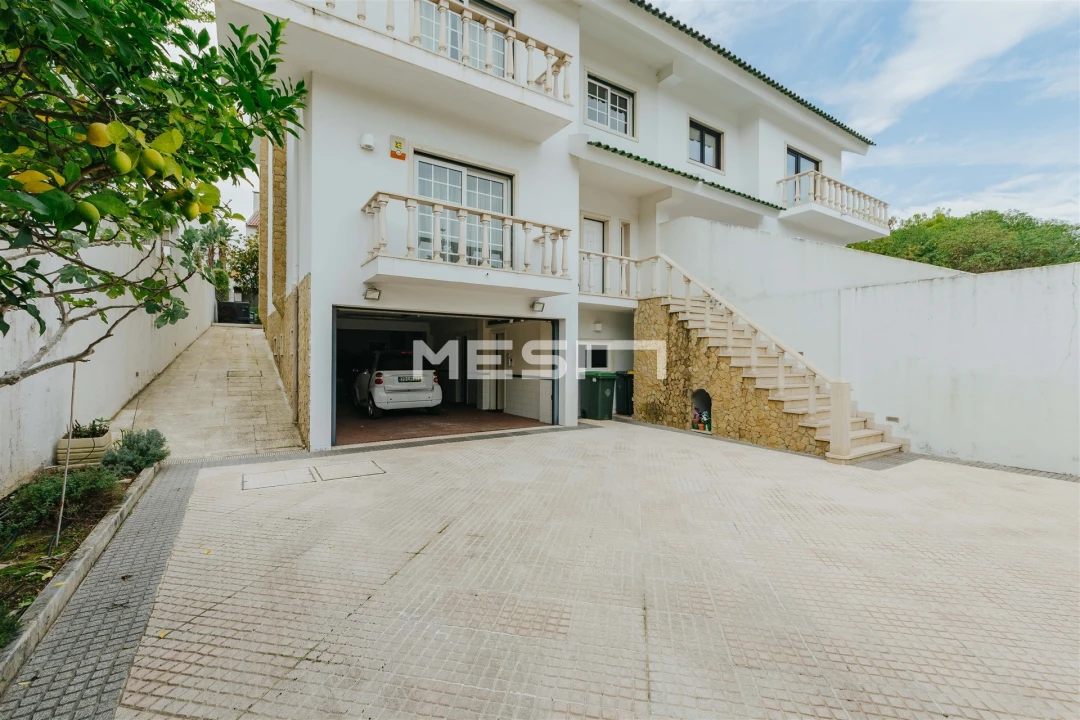 Moradia T4 para Venda em Alvalade Foto 29