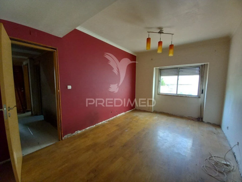 Apartamento T2 para Venda em Póvoa de Santo Adrião e Olival Basto Foto 7