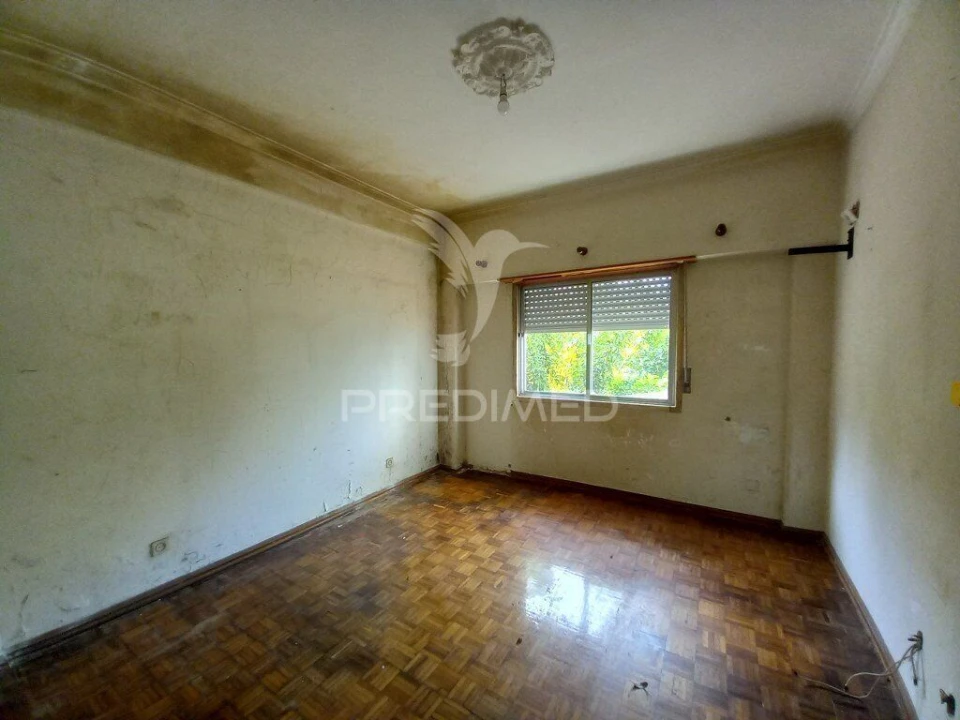 Apartamento T2 para Venda em Póvoa de Santo Adrião e Olival Basto Foto 3