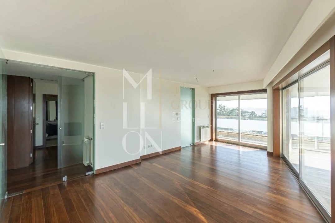 Apartamento T4 para Venda em Aldoar, Foz do Douro e Nevogilde Foto 2