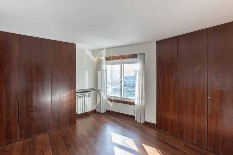 Apartamento T4 para Venda em Aldoar, Foz do Douro e Nevogilde Foto 15