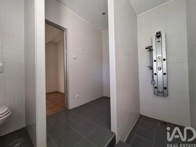 Moradia T4 para Venda em Além da Ribeira e Pedreira Foto 21