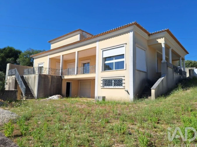 Moradia T4 para Venda em Além da Ribeira e Pedreira Foto 5