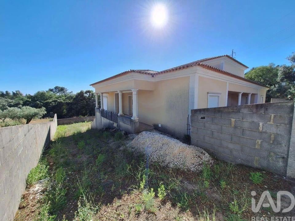 Moradia T4 para Venda em Além da Ribeira e Pedreira Foto 35