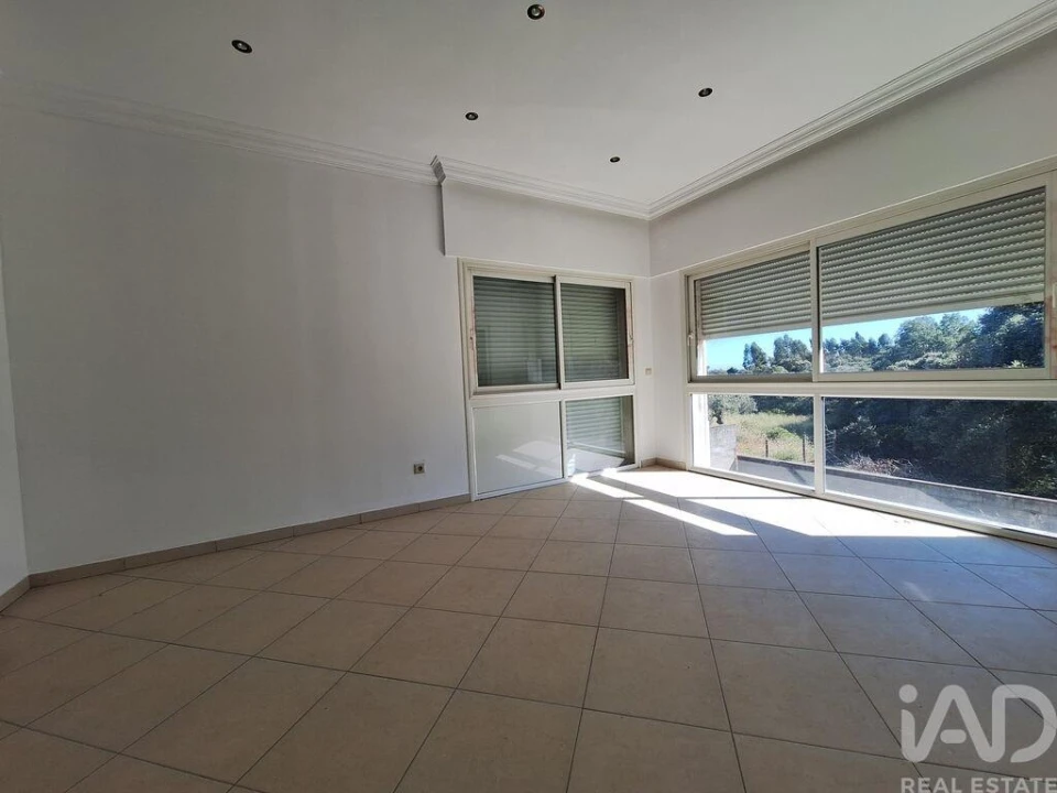 Moradia T4 para Venda em Além da Ribeira e Pedreira Foto 25