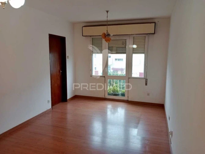 Apartamento T2 para Venda em Marrazes e Barosa Foto 2