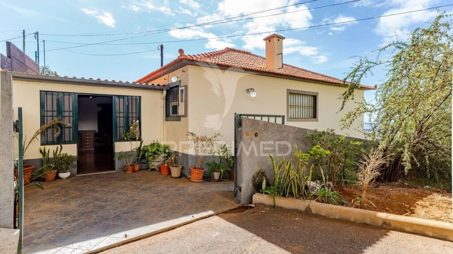 Moradia T2 para Venda em Funchal (São Pedro) Foto 1