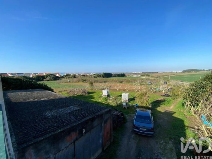 Moradia T3 para Venda em Atouguia da Baleia Foto 22