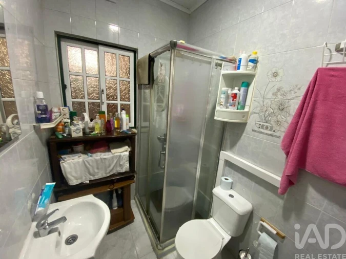 Moradia T3 para Venda em Atouguia da Baleia Foto 4