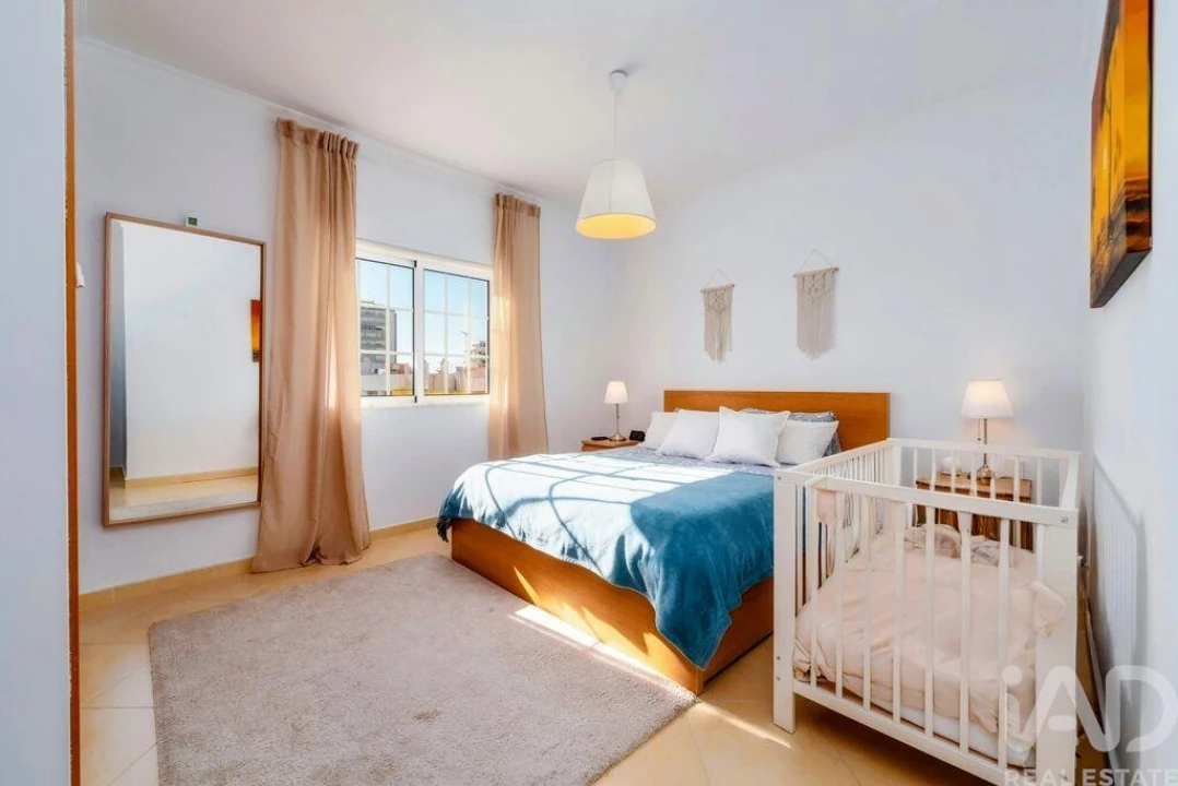 Apartamento T2 para Venda em Quarteira Foto 11