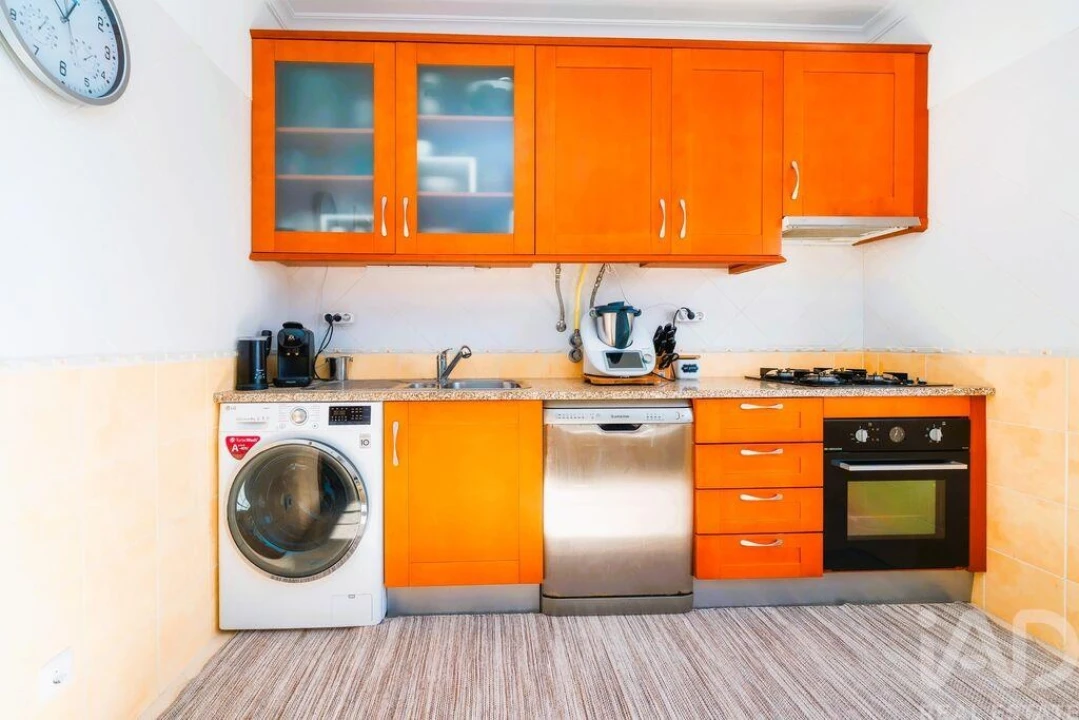 Apartamento T2 para Venda em Quarteira Foto 23