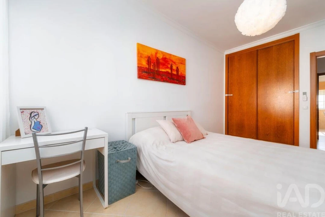 Apartamento T2 para Venda em Quarteira Foto 22
