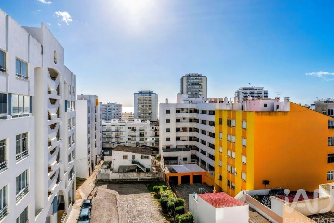 Apartamento T2 para Venda em Quarteira Foto 30