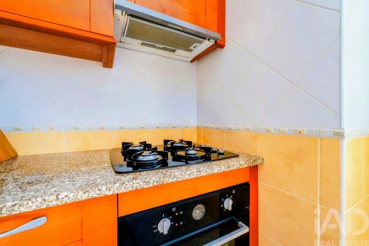 Apartamento T2 para Venda em Quarteira Foto 27