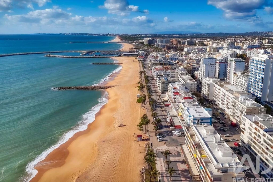 Apartamento T2 para Venda em Quarteira Foto 34