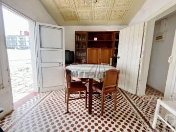 Moradia T5 para Venda em Lagos (São Sebastião e Santa Maria)