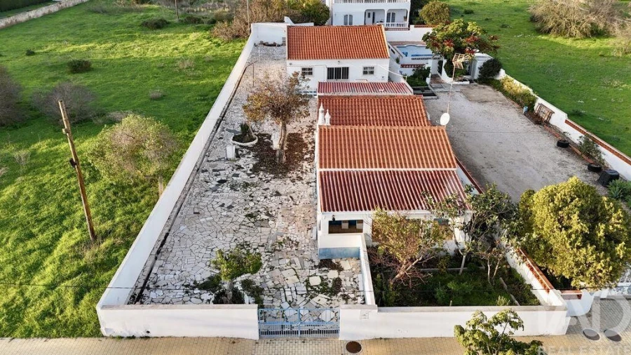 Moradia T5 para Venda em Lagos (São Sebastião e Santa Maria) Foto 6