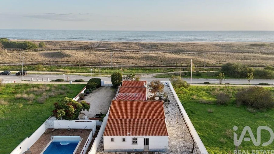 Moradia T5 para Venda em Lagos (São Sebastião e Santa Maria) Foto 7