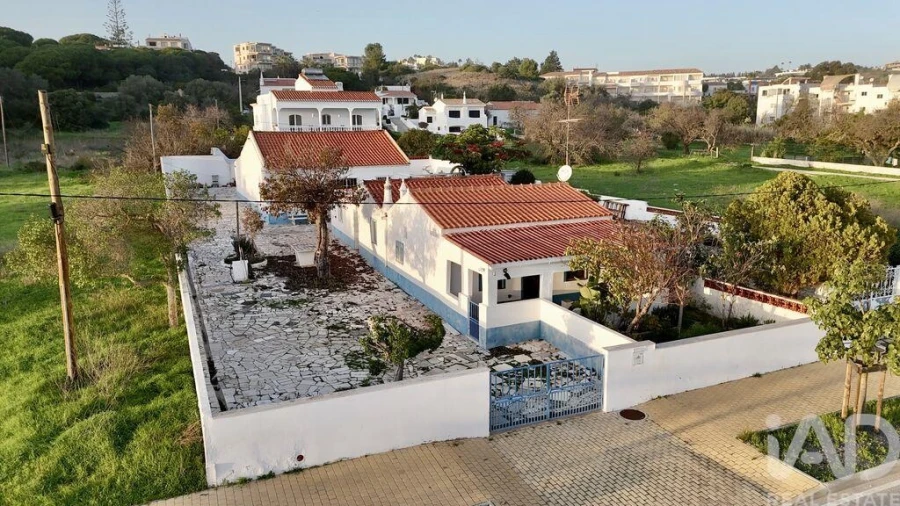 Moradia T5 para Venda em Lagos (São Sebastião e Santa Maria) Foto 5