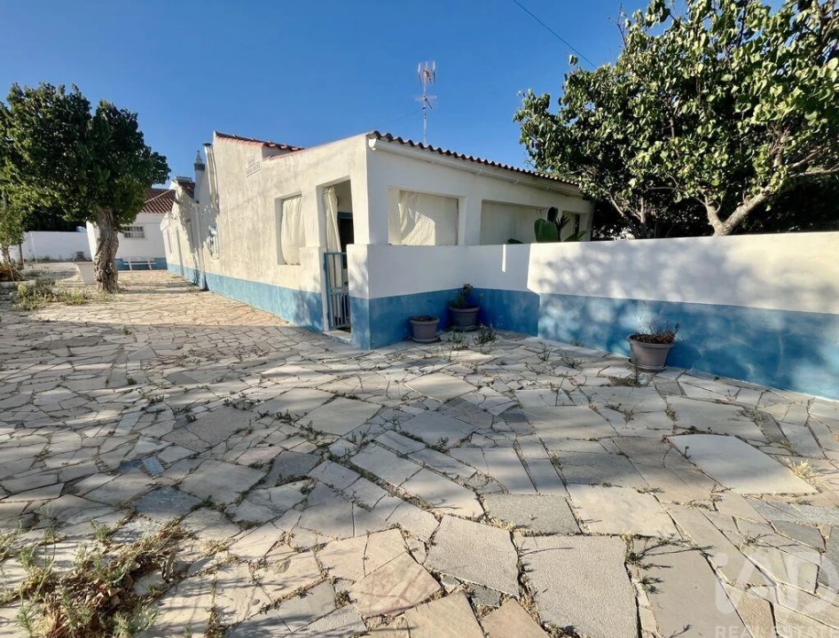 Moradia T5 para Venda em Lagos (São Sebastião e Santa Maria) Foto 10